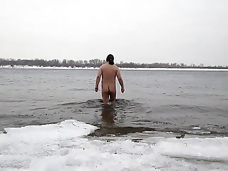 ice swim 2