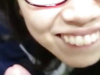 Cute chinese glasses girl bj in toliet