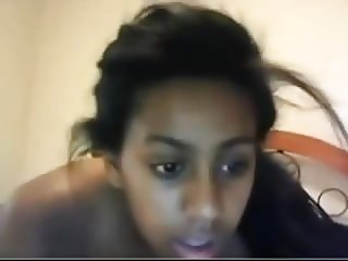 Cute ebony webcam