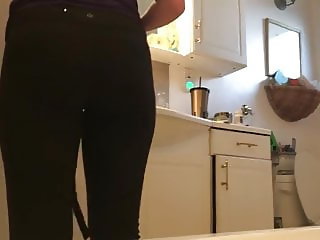 Real spying teen milf roommate unaware exposed fat ass again