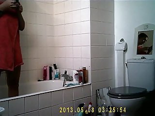 hidden cam in student‘s hostel bathroom, nude girl, watch her!